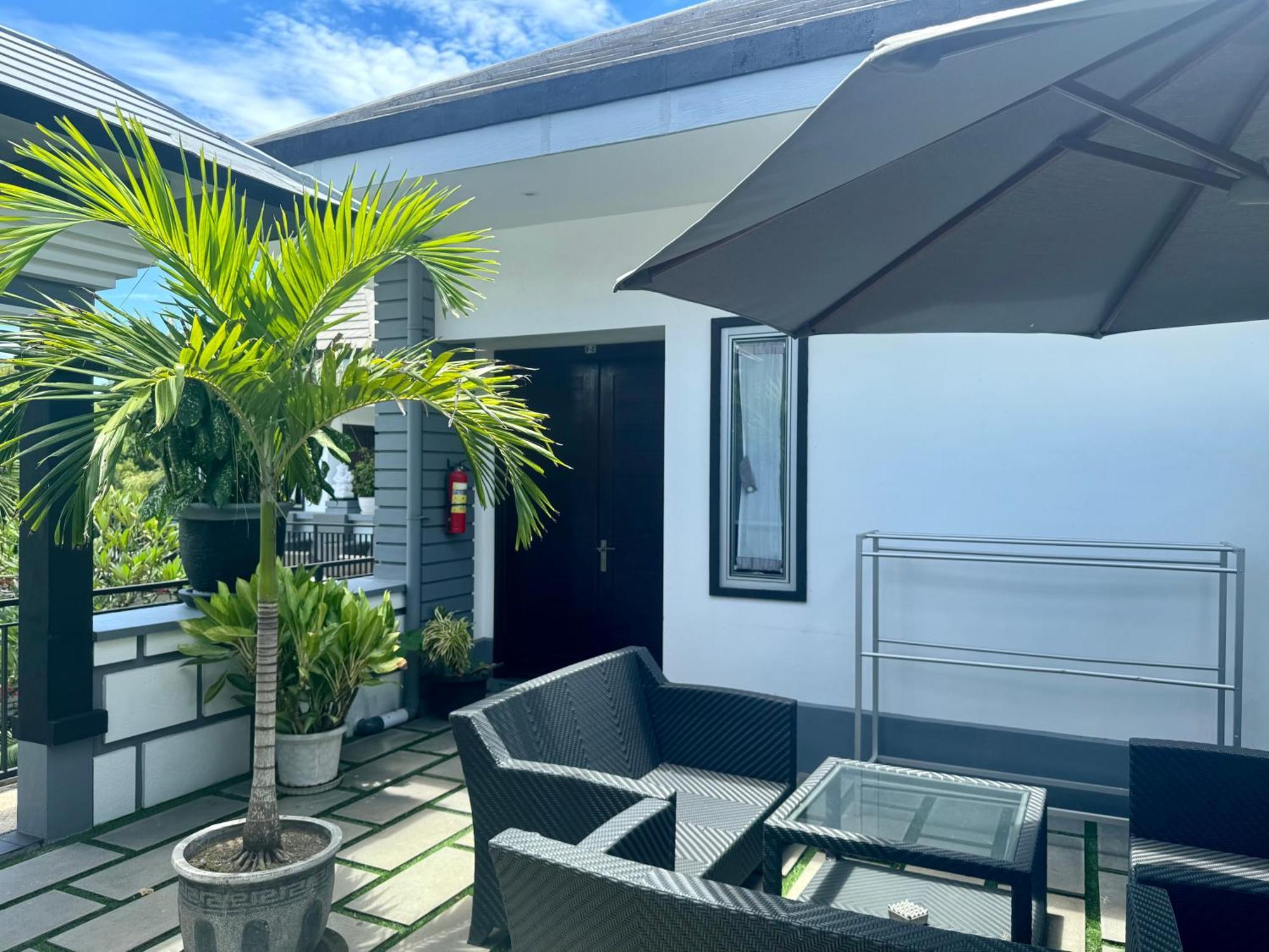 Villa Rumah Putih Abu Abu เซงกีกี ภายนอก รูปภาพ