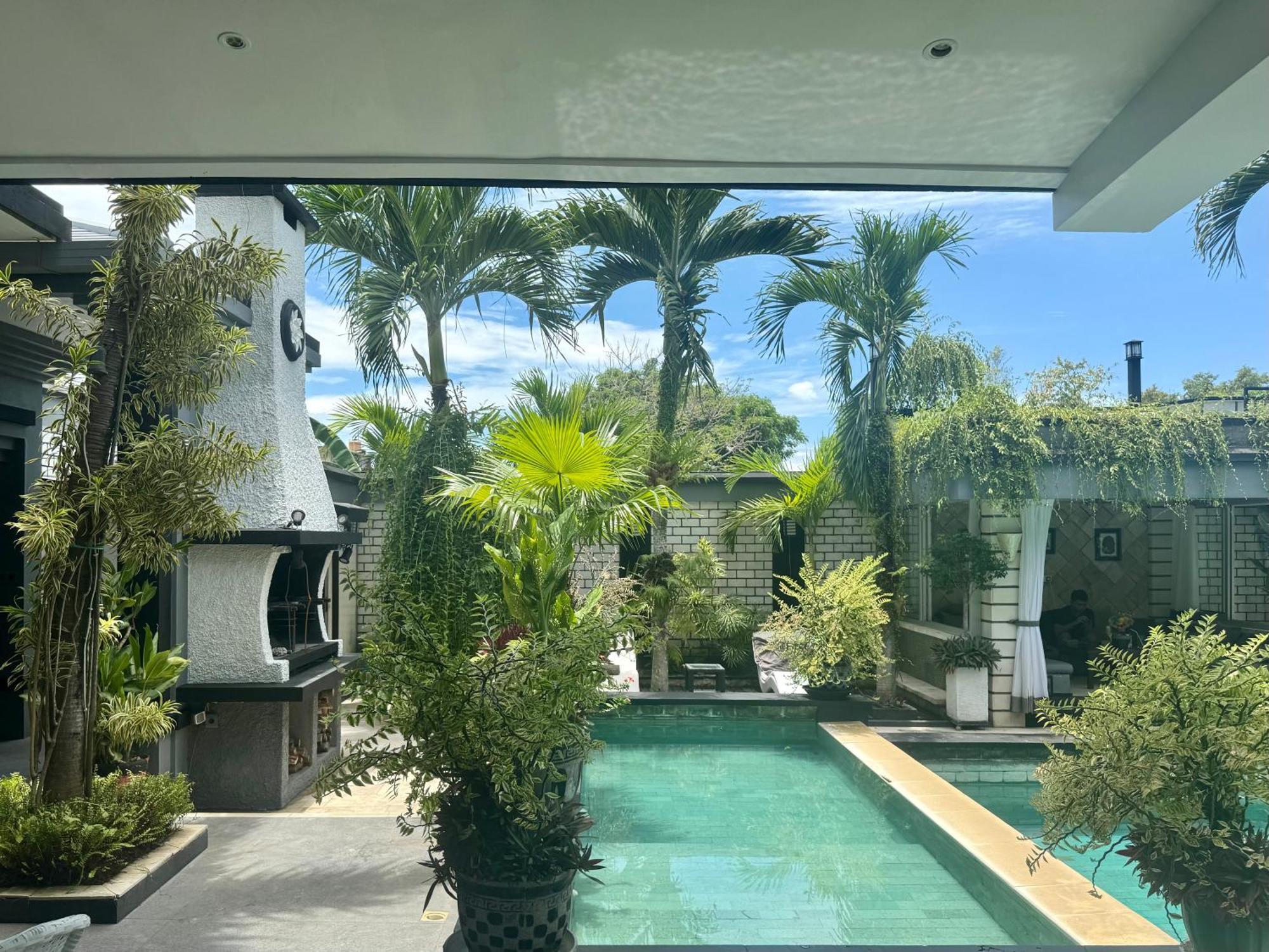 Villa Rumah Putih Abu Abu เซงกีกี ภายนอก รูปภาพ