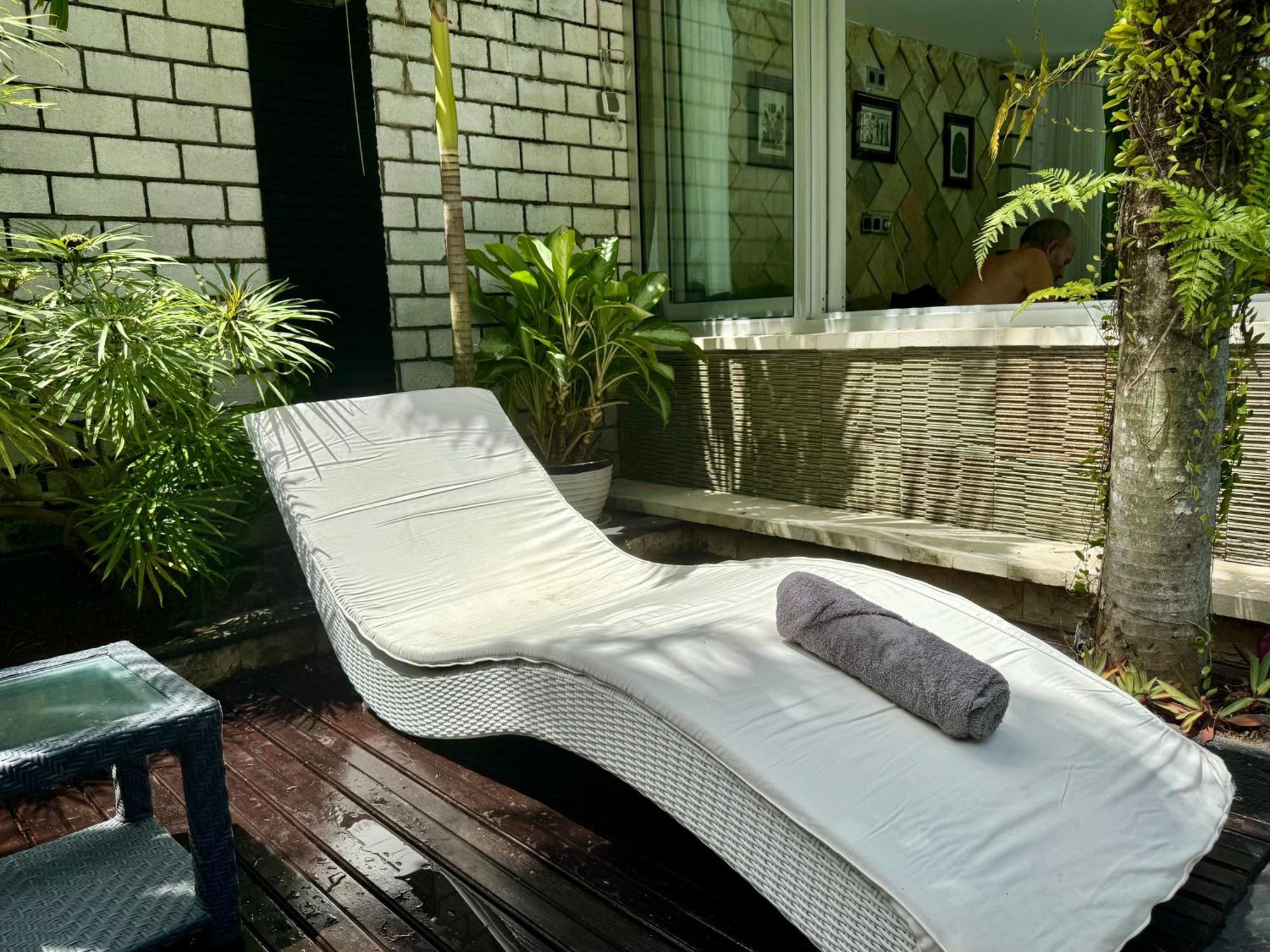 Villa Rumah Putih Abu Abu เซงกีกี ภายนอก รูปภาพ