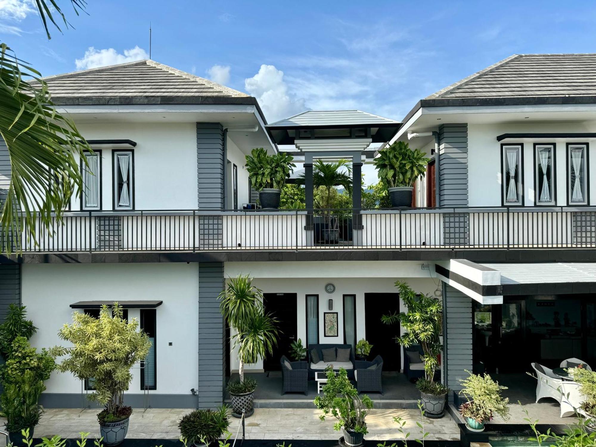 Villa Rumah Putih Abu Abu เซงกีกี ภายนอก รูปภาพ