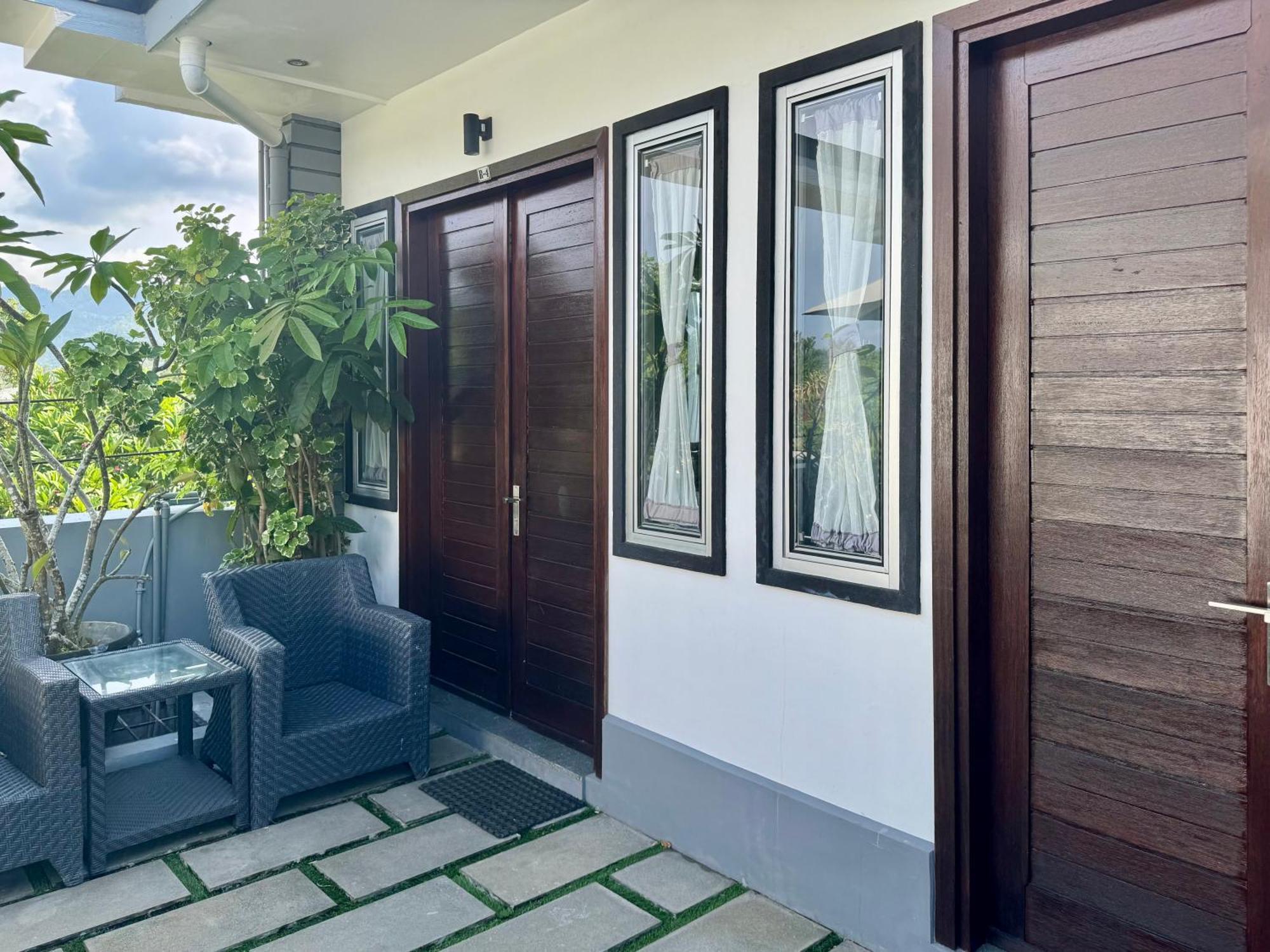 Villa Rumah Putih Abu Abu เซงกีกี ภายนอก รูปภาพ