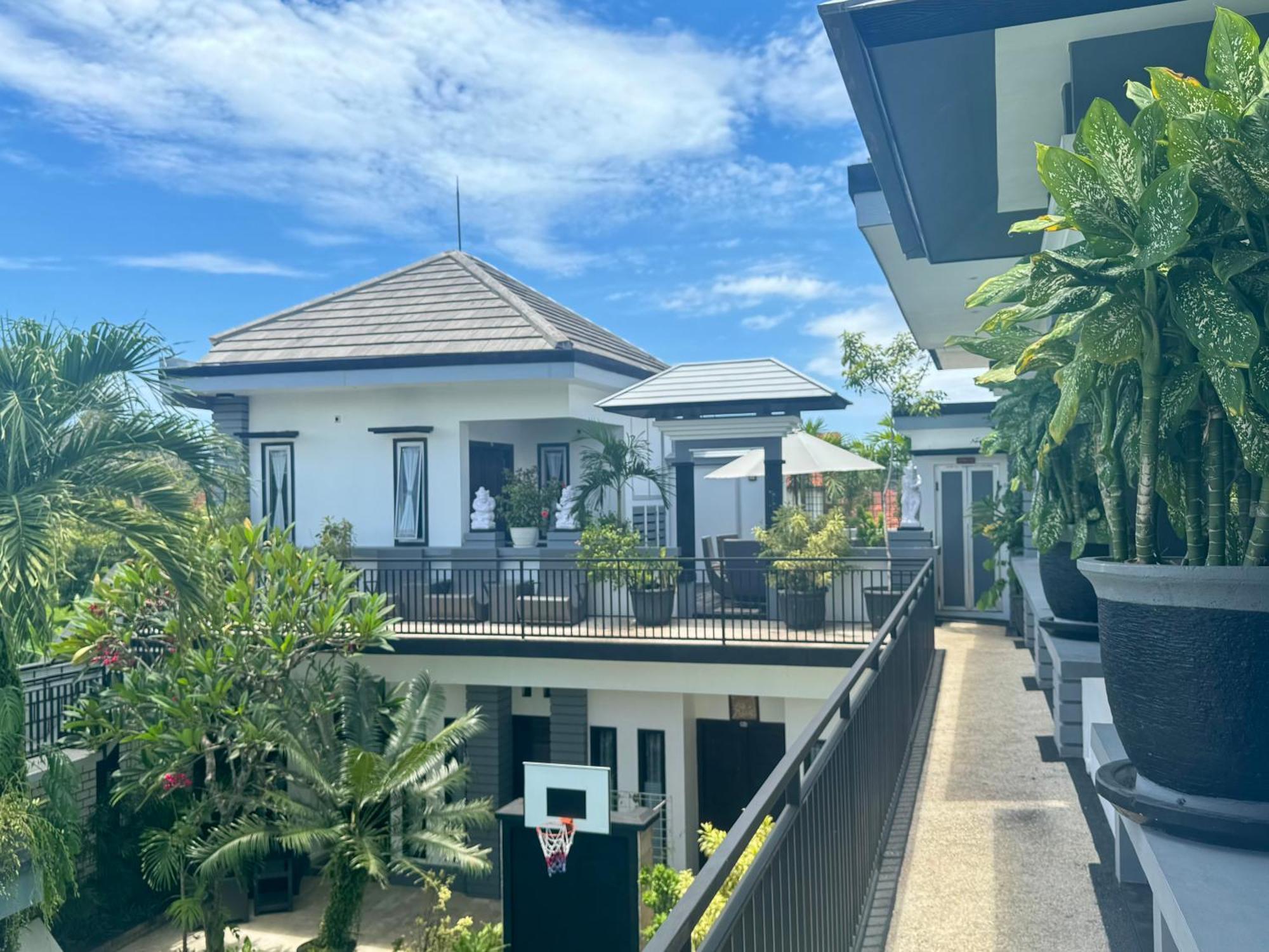 Villa Rumah Putih Abu Abu เซงกีกี ภายนอก รูปภาพ